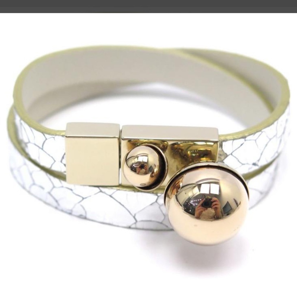 DIOR tribale lined tour bracelet in Pearl wrap leather silvery